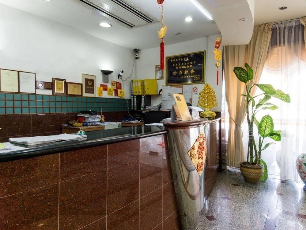 Reddoorz Near Aljunied Mrt Singapore Exterior photo